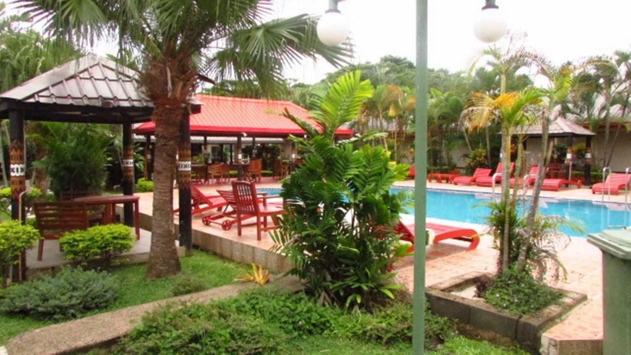 Wailoaloa Beach Resort Nadi Ngoại thất bức ảnh