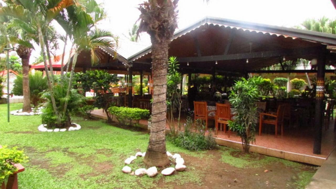 Wailoaloa Beach Resort Nadi Ngoại thất bức ảnh